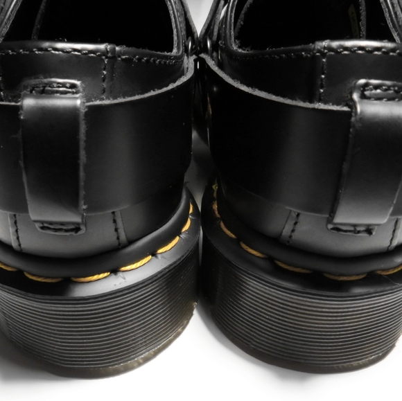 New Dr. Martens Henree Lace Up  Smooth Leather Boot Durable Black Women's Size 8 - Picture 5 of 7